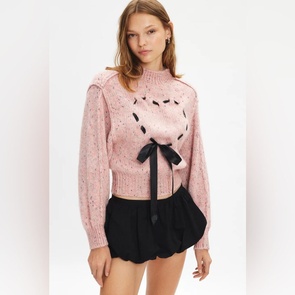 Kimchi Blue Elise Heart Ribbon Mockneck Pullover Sweater NWT Size S - Pink
